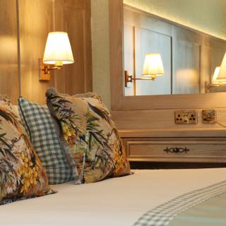 Avalon House Hotel  | Co. KIlkenny | Photo Gallery 01 - 11